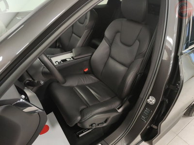 Volvo V60 T6 Recharge AWD Plug-in Hybrid R-design (4)