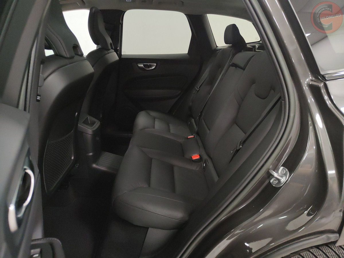 Volvo V60 T6 Recharge AWD Plug-in Hybrid R-design (6)