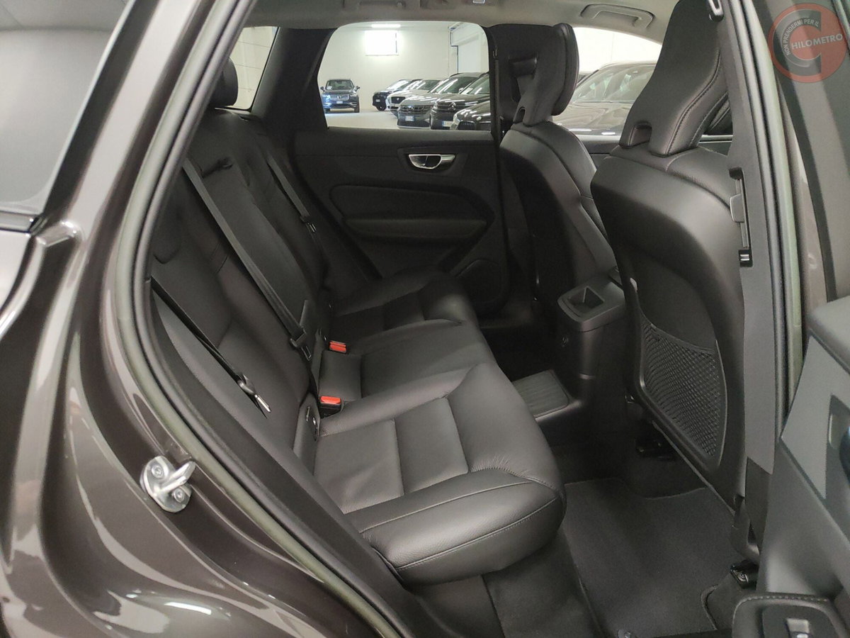 Volvo V60 T6 Recharge AWD Plug-in Hybrid R-design (7)