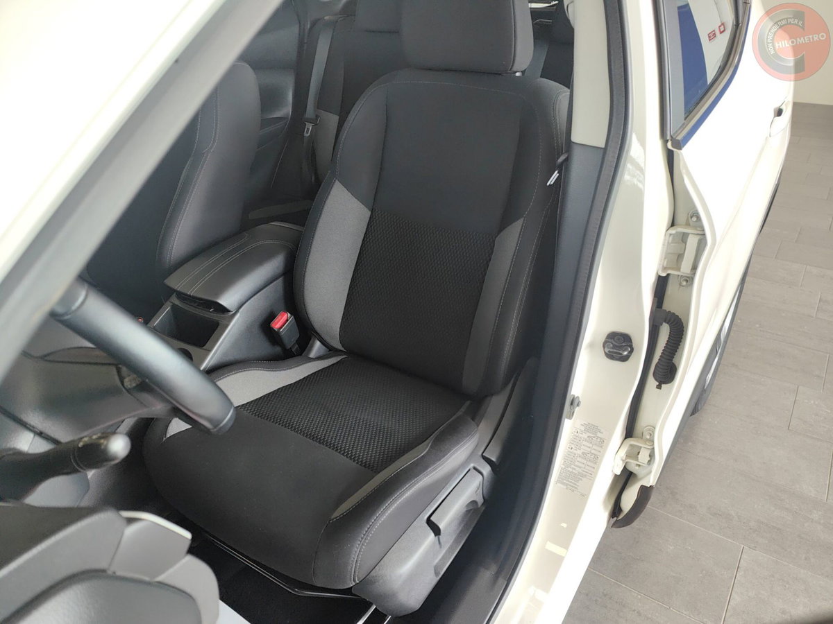 Nissan Qashqai 1.5 dCi 115 CV DCT N-Connecta (4)