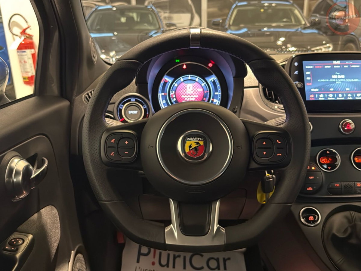 Abarth 595 Cabrio 595 C 1.4 Turbo T-Jet 165 CV Turismo (9)