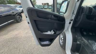 Peugeot Boxer Furgone 33 L2H2 2.2 diesel 140cv S&S (9)