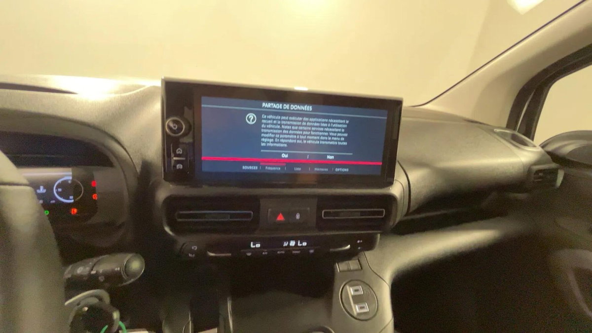 Fiat Doblò Furgone van d.cab XL 1.5 diesel 130cv auto (16)