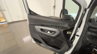Fiat Doblò Furgone van d.cab XL 1.5 diesel 130cv auto (7)