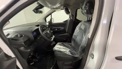 Fiat Doblò Furgone van d.cab XL 1.5 diesel 130cv auto (9)