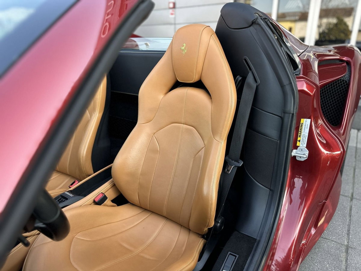 Ferrari F8 Spider F8 Spider (9)