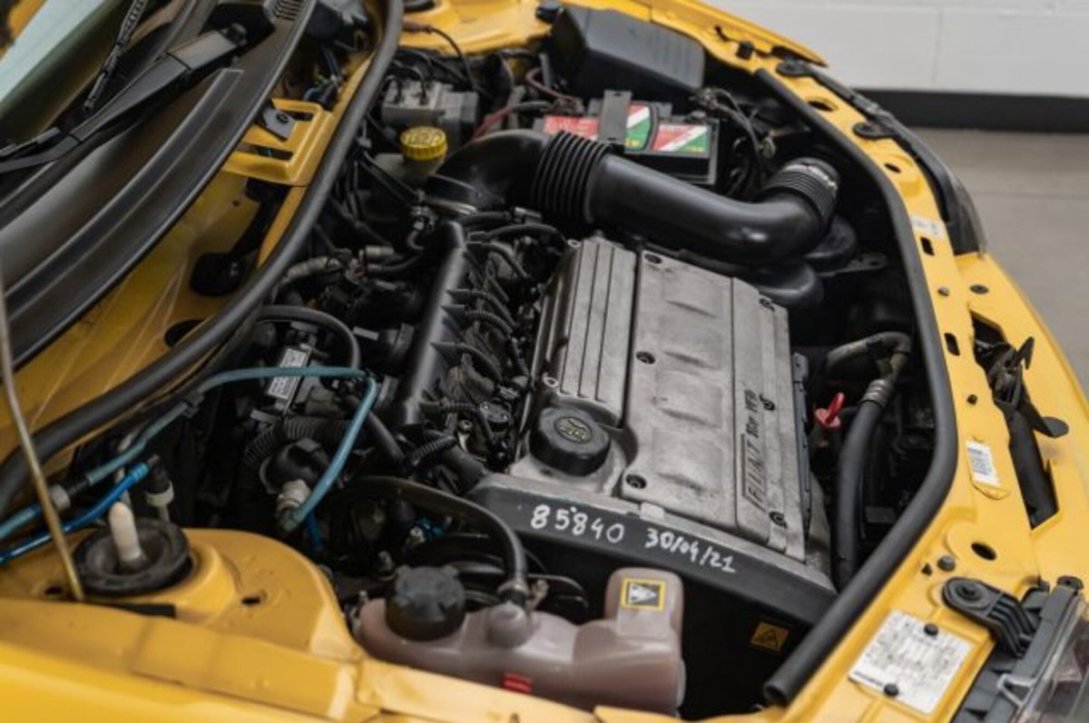 Fiat Punto 1.8 16V 3 porte HGT (5)