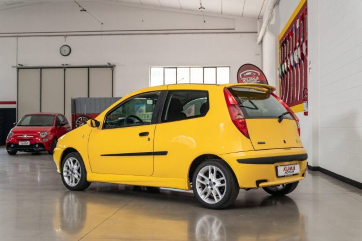 Fiat Punto 1.8 16V 3 porte HGT (6)