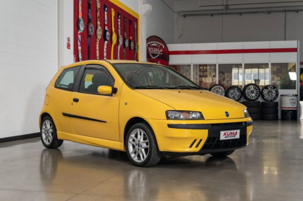 Fiat Punto 1.8 16V 3 porte HGT (9)