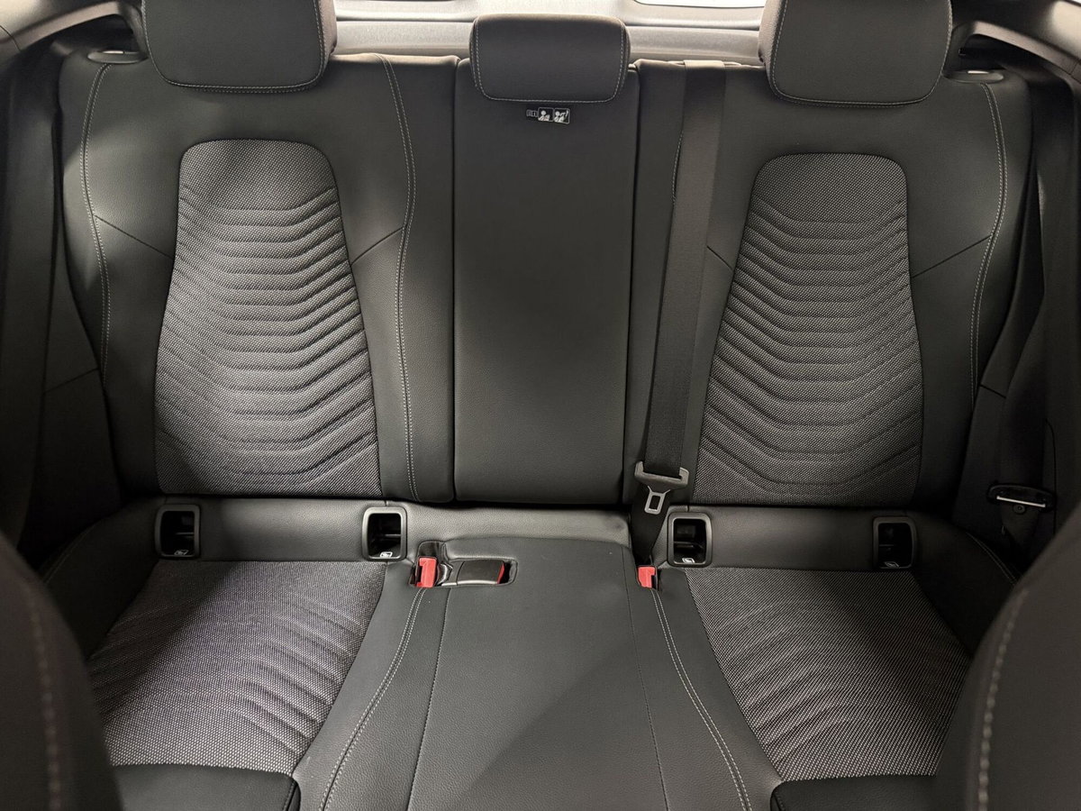 Mercedes-Benz GLA SUV 180 d Automatic Premium (12)