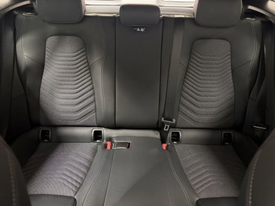 Mercedes-Benz GLA SUV 180 d Automatic Premium (12)