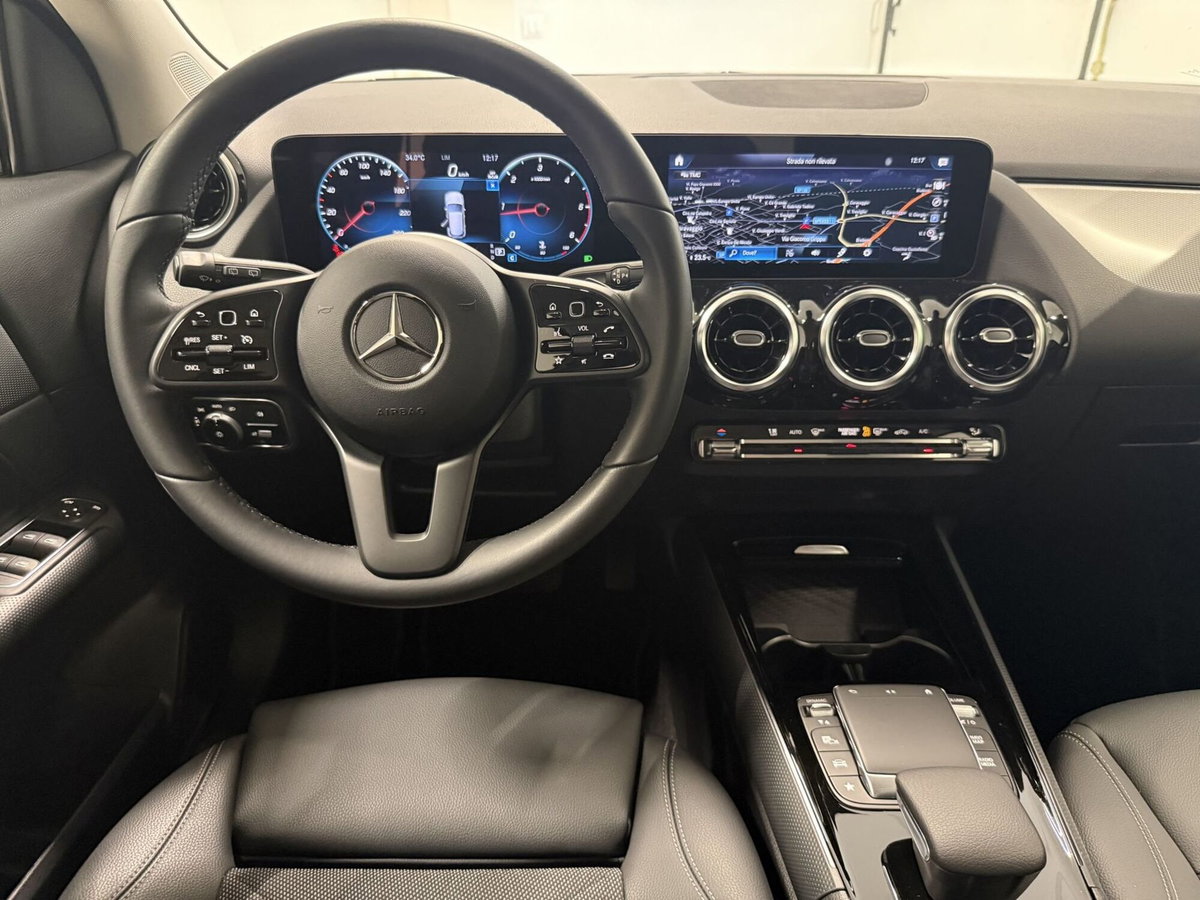 Mercedes-Benz GLA SUV 180 d Automatic Premium (4)