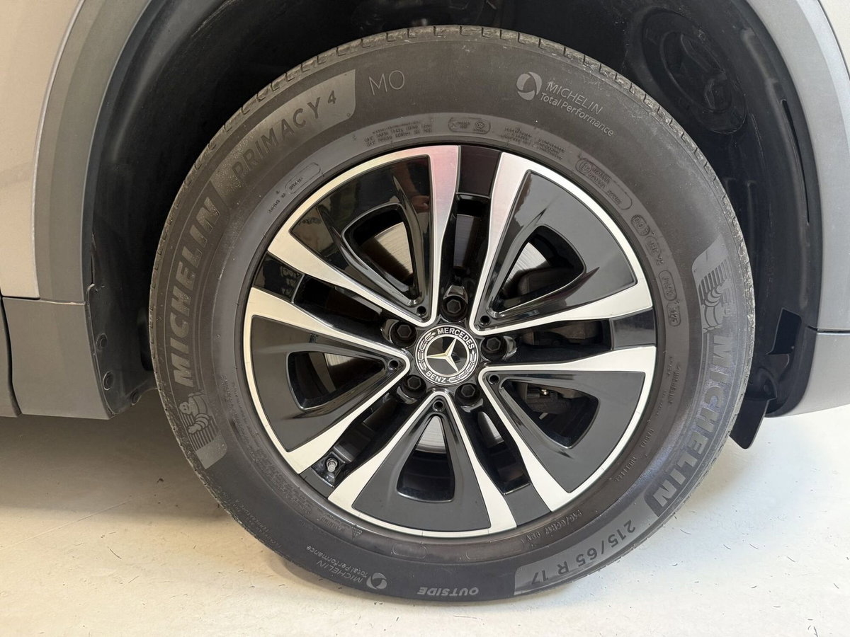 Mercedes-Benz GLA SUV 180 d Automatic Premium (9)