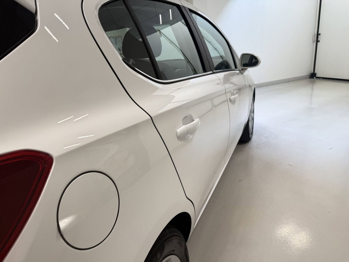 Opel Corsa 1.3 CDTI 75CV 5 porte Cosmo (19)