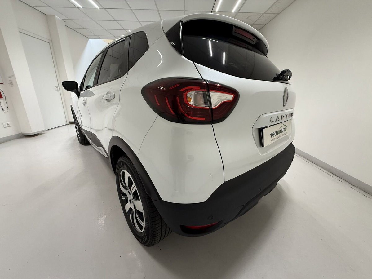 Renault Captur dCi 8V 110 CV Start&Stop Energy Sport Edition (13)
