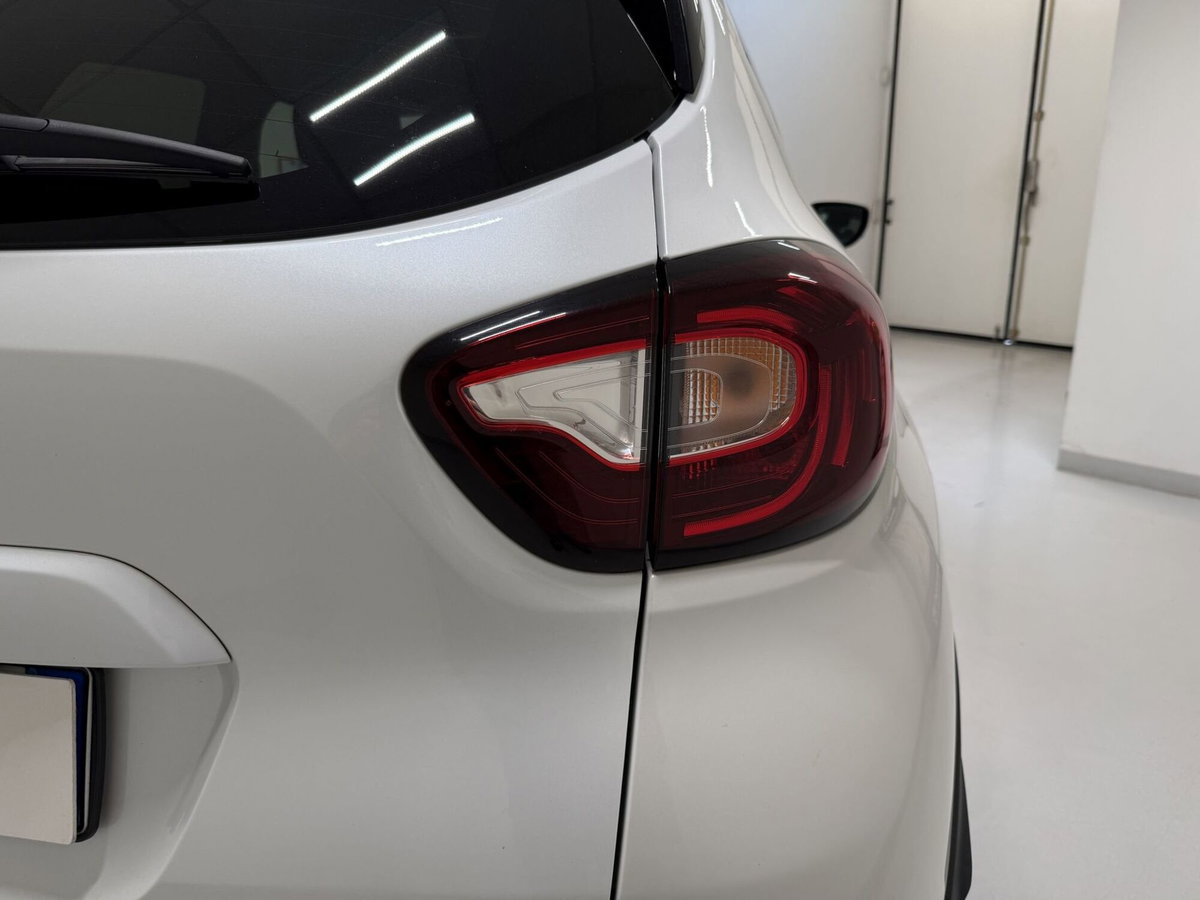 Renault Captur dCi 8V 110 CV Start&Stop Energy Sport Edition (20)
