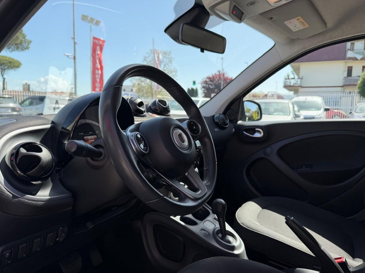 smart forfour forfour 90 0.9 Turbo twinamic Youngster (12)