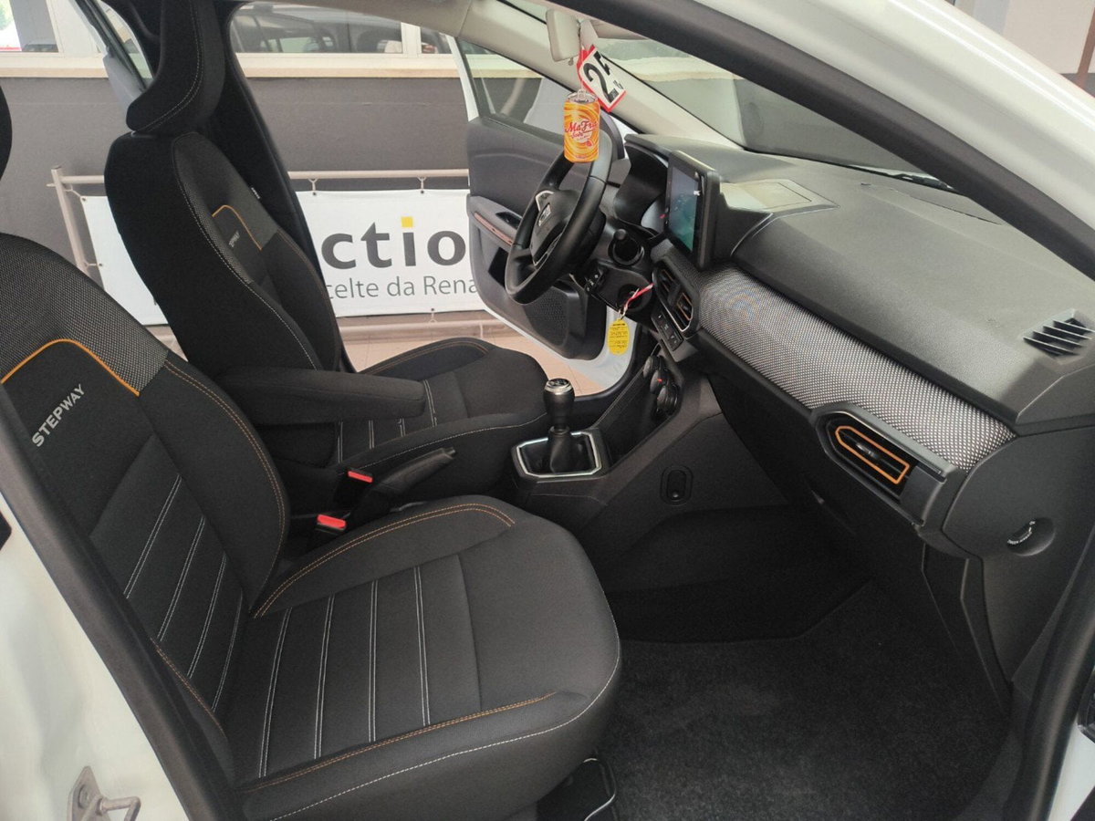 Dacia Sandero Stepway 1.0 TCe 90 CV Comfort (14)