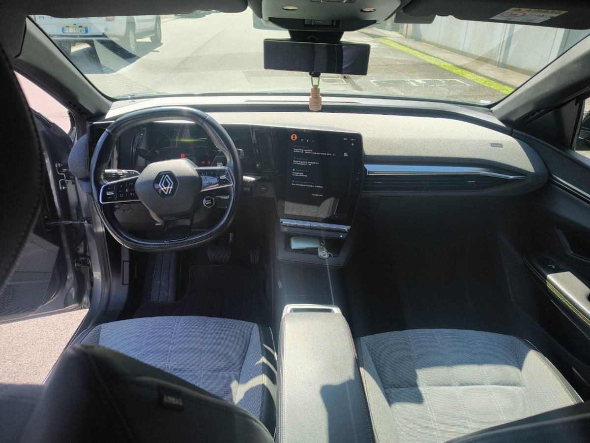 Renault Megane E-Tech Electric Techno EV60 220cv AC7 (12)
