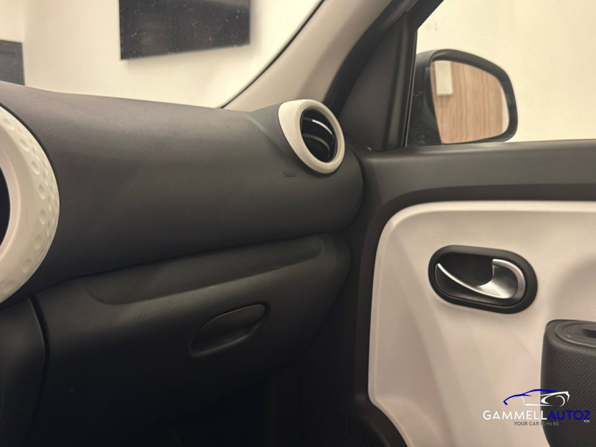 Renault Twingo SCe 65 CV Zen (17)
