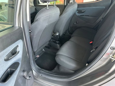 Lancia Ypsilon 1.0 FireFly 5 porte S&S Hybrid Alberta Ferretti (12)