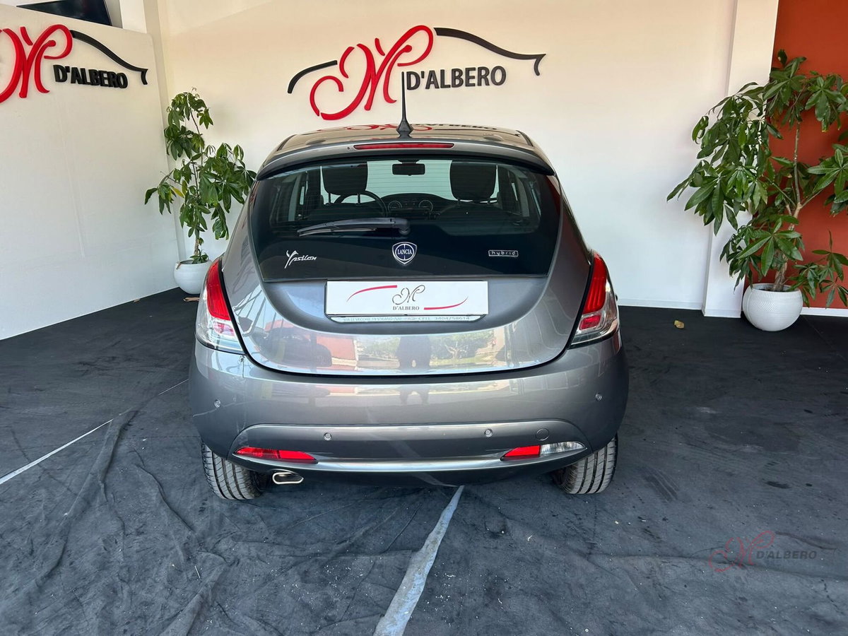 Lancia Ypsilon 1.0 FireFly 5 porte S&S Hybrid Alberta Ferretti (6)