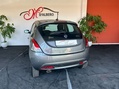 Lancia Ypsilon 1.0 FireFly 5 porte S&S Hybrid Alberta Ferretti (8)