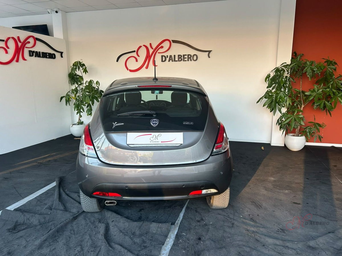 Lancia Ypsilon 1.0 FireFly 5 porte S&S Hybrid Gold Plus (6)