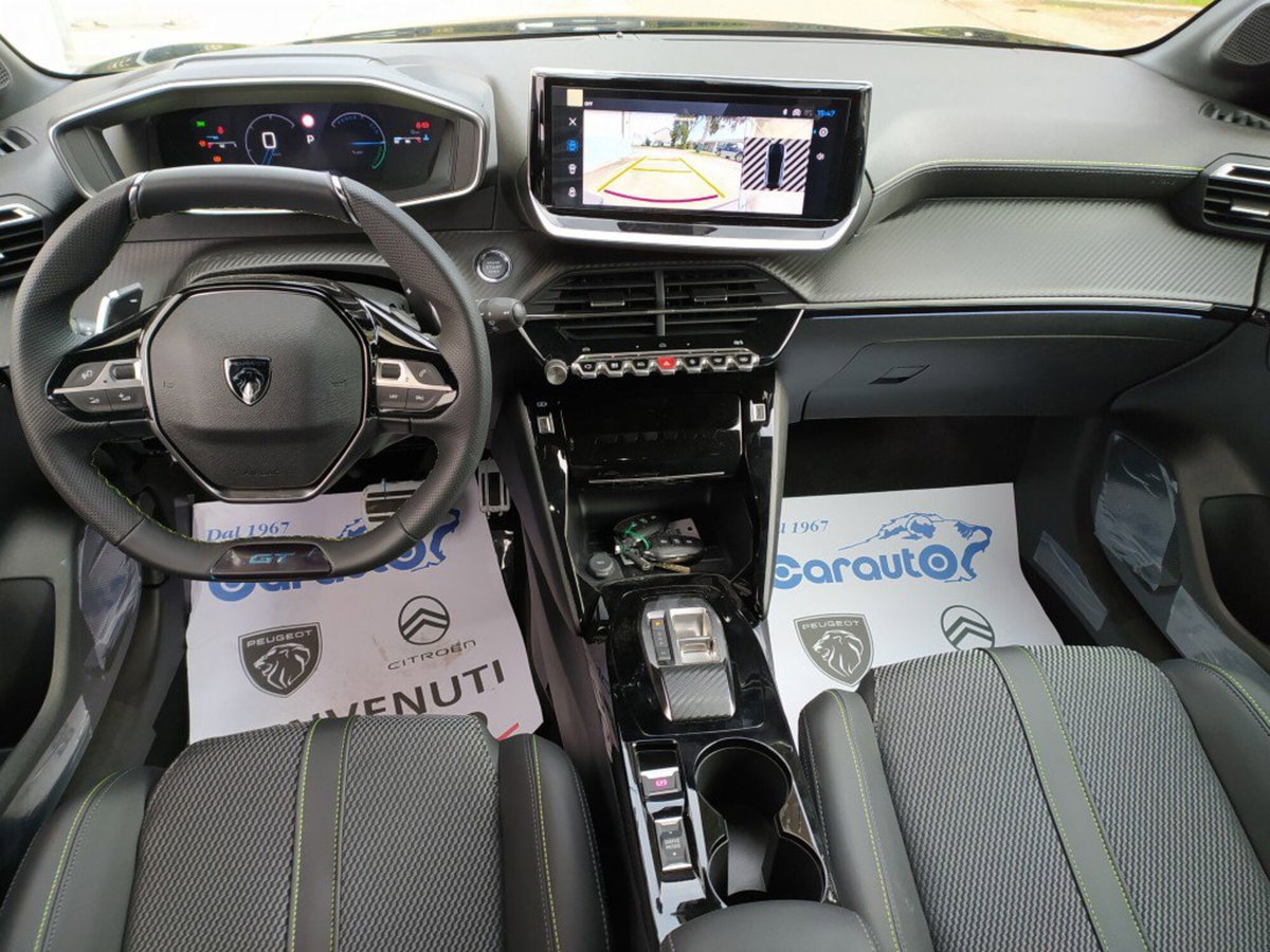 Peugeot 208 motore elettrico 136 CV 5 porte GT (10)