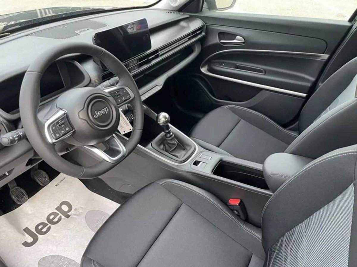 Jeep Avenger 1.2 turbo Altitude fwd 100cv (9)