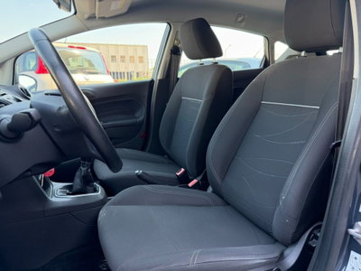Ford Fiesta 1.5 TDCi 75CV 5 porte Titanium (10)