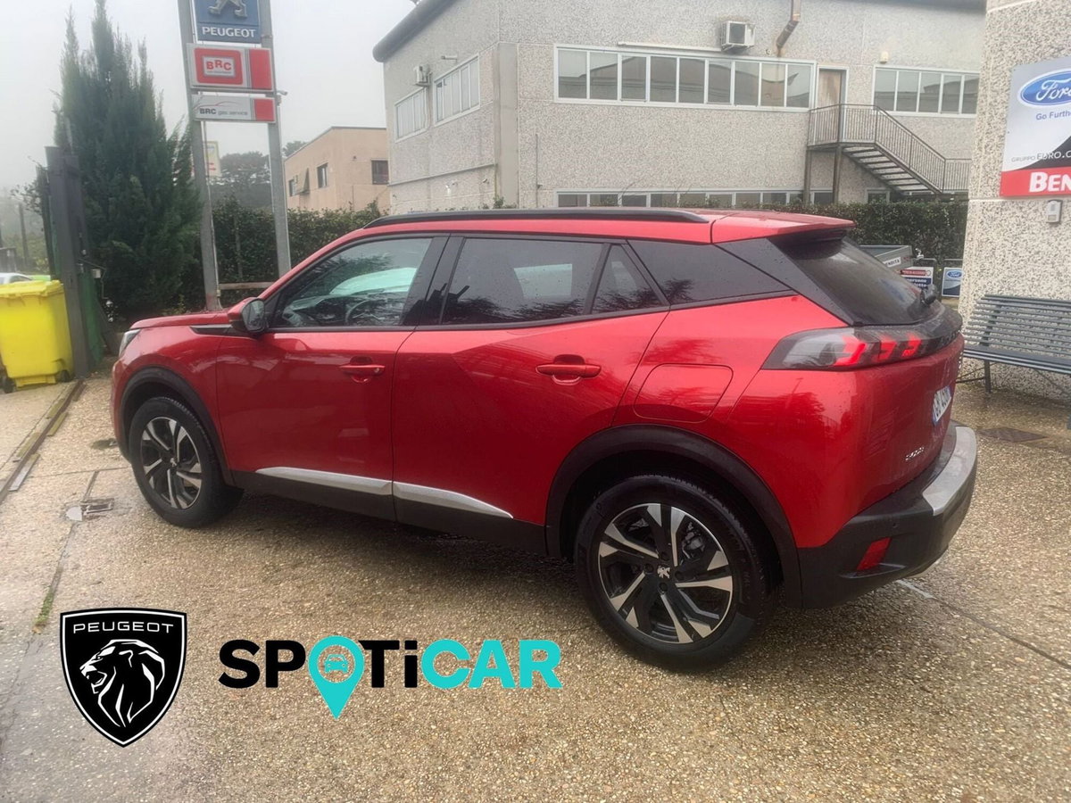 Peugeot 2008 PureTech 100 S&S Allure Pack (7)