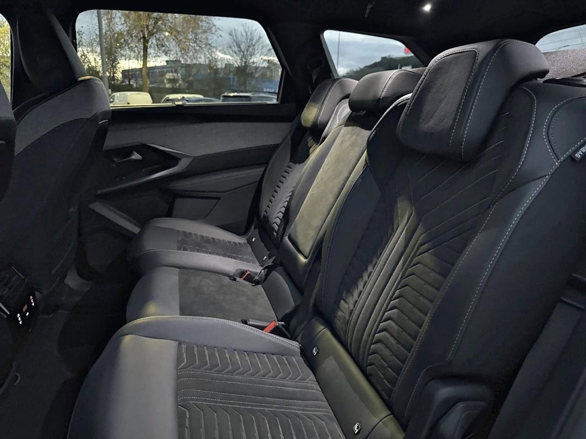 Peugeot 5008 1.2 hybrid 48V GT 136cv e-dcs 6 (17)