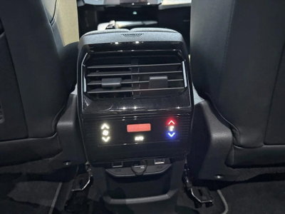 Peugeot 5008 1.2 hybrid 48V GT 136cv e-dcs 6 (8)