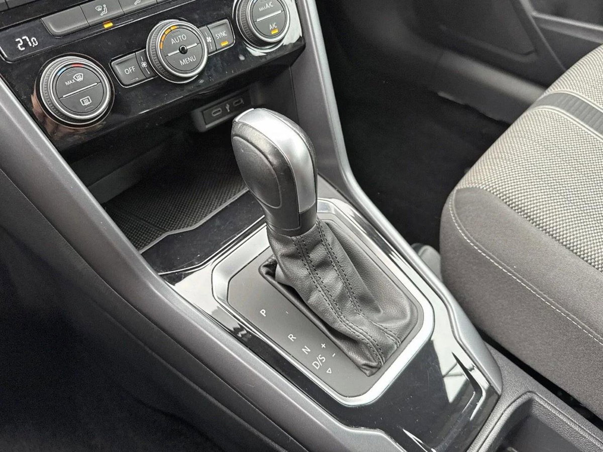 Volkswagen T-Roc Cabrio 1.5 TSI ACT DSG Style (14)