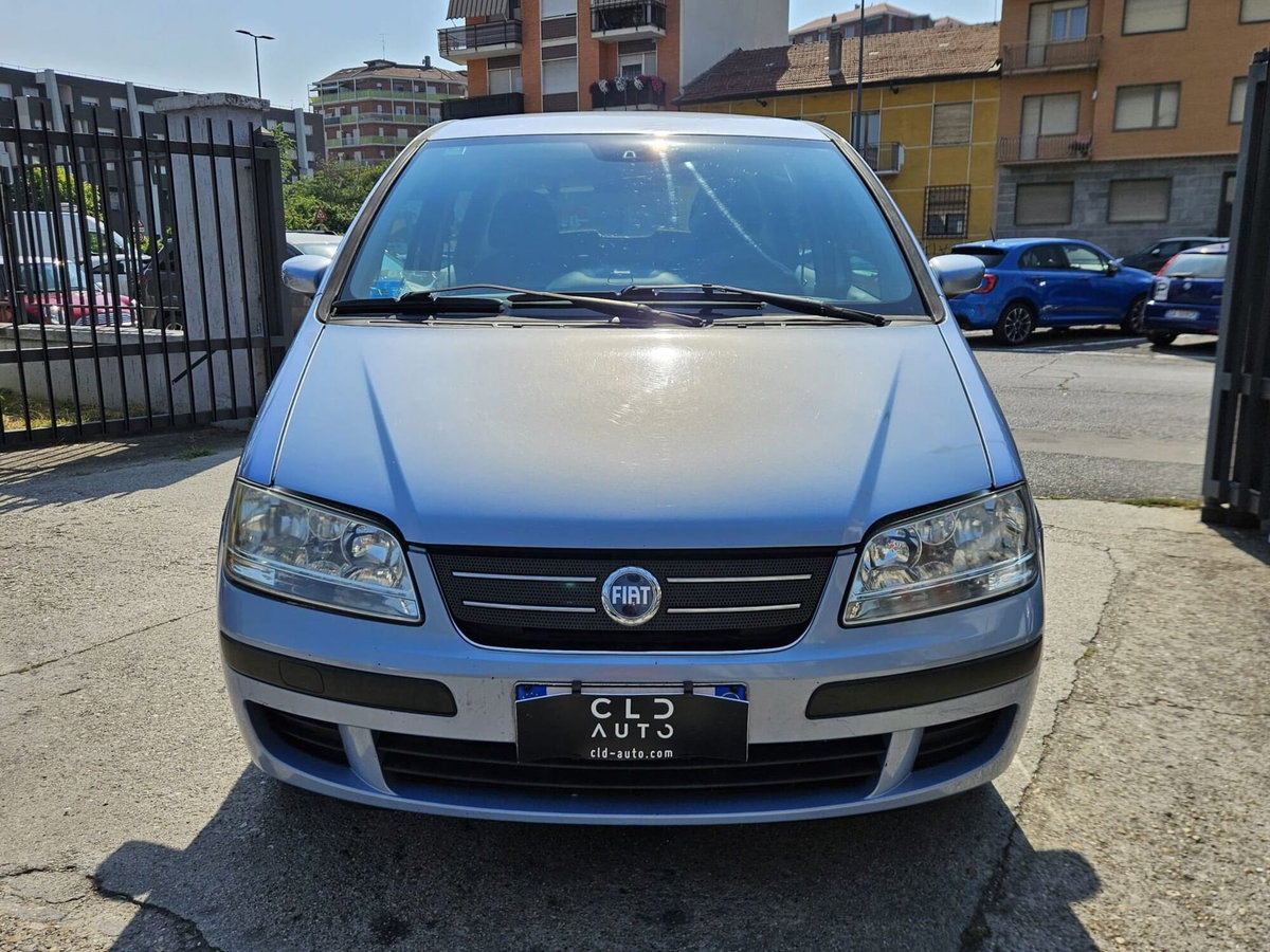 Fiat Idea 1.2 16V Active (2)