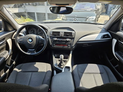 BMW Serie 1 3p. 118d xDrive 3p. Urban (10)