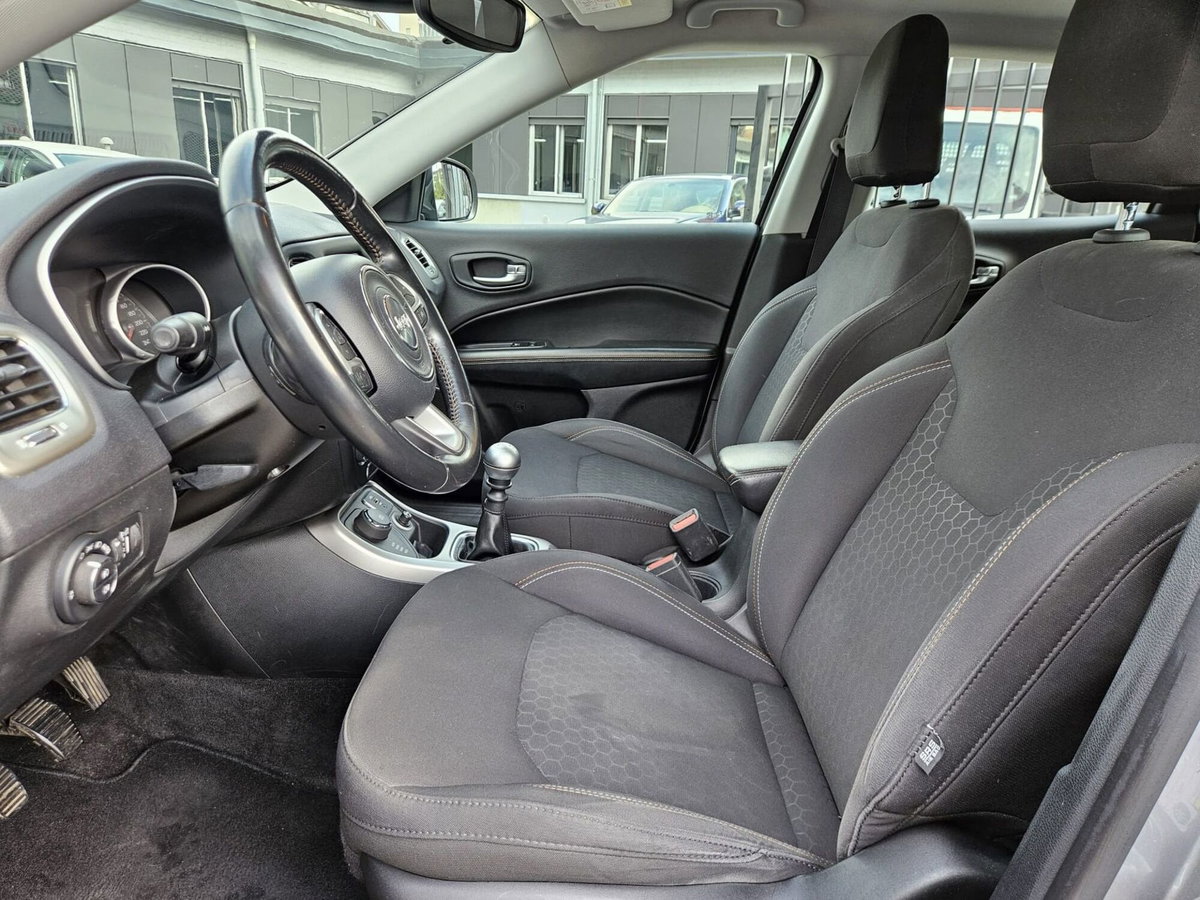 Jeep Compass 2.0 Multijet II 4WD Longitude (8)