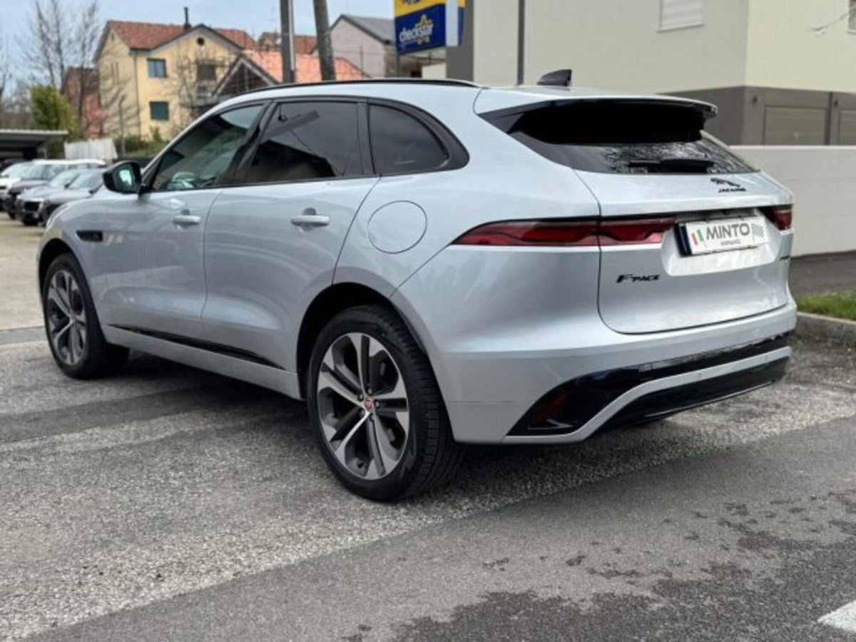 Jaguar F-Pace 2.0 PHEV 404 CV AWD aut. R-Dynamic SE (2)