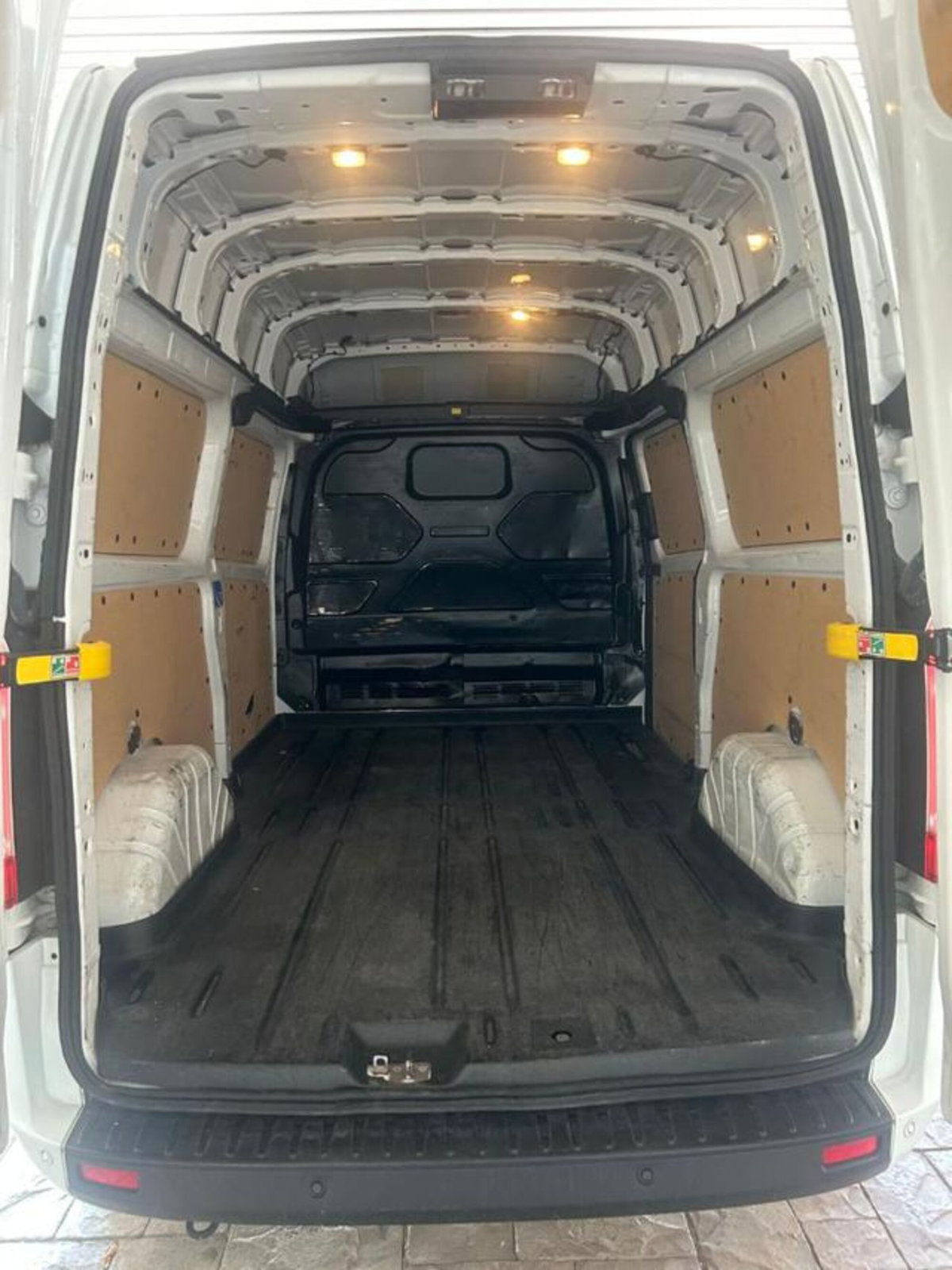 Ford Transit Custom Furgone 340 2.0 EcoBlue 130 PC Furgone Trend (9)