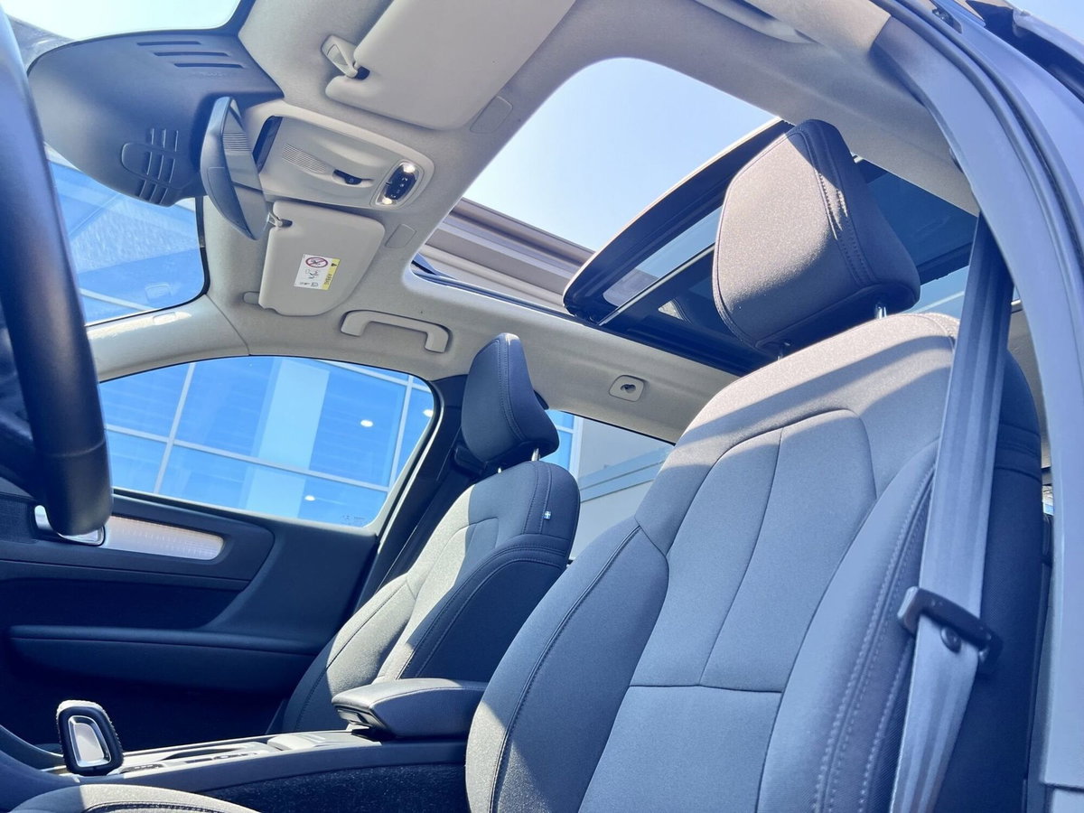 Volvo XC40 T3 Geartronic Momentum Pro (11)