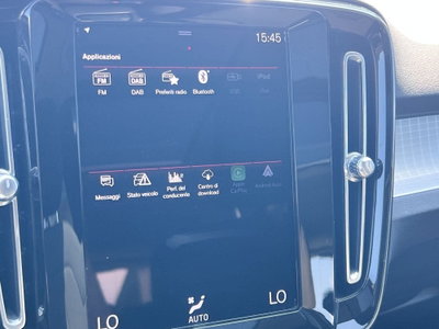 Volvo XC40 T3 Geartronic Momentum Pro (18)