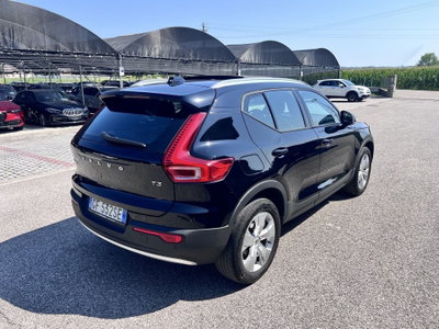 Volvo XC40 T3 Geartronic Momentum Pro (3)