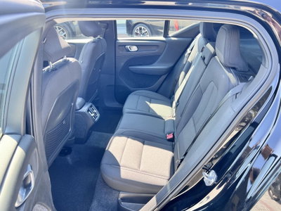 Volvo XC40 T3 Geartronic Momentum Pro (6)
