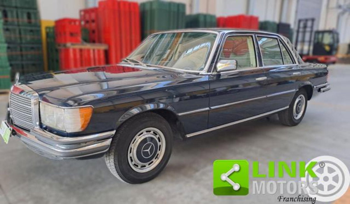 Mercedes-Benz 280 280 SE (10)