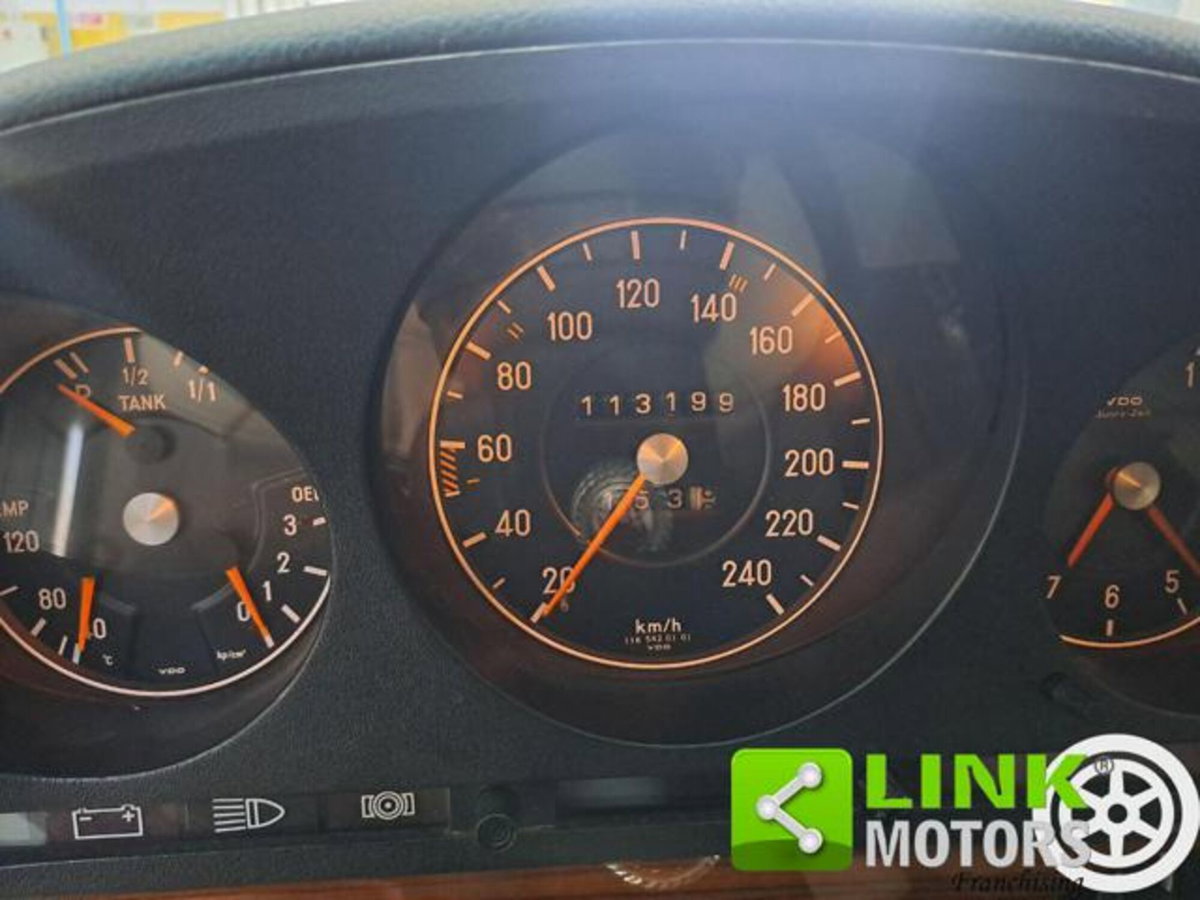 Mercedes-Benz 280 280 SE (5)