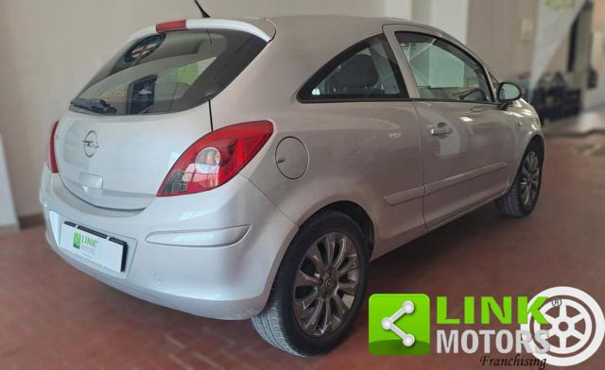 Opel Corsa 1.0 12V 3 porte Enjoy (12)