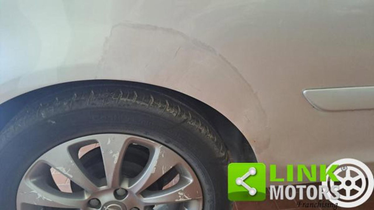 Opel Corsa 1.0 12V 3 porte Enjoy (19)