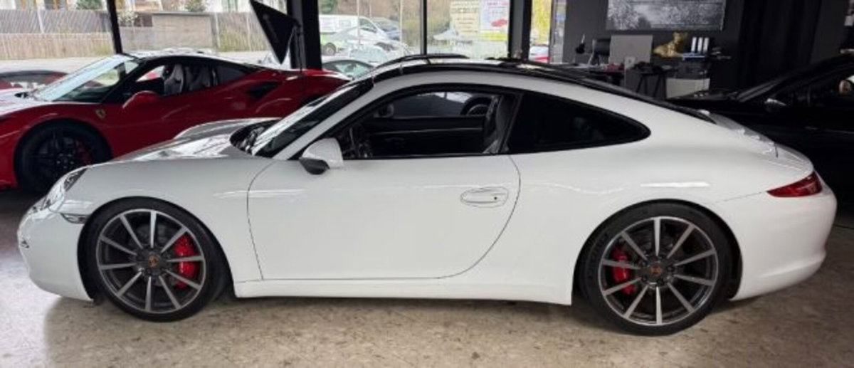 Porsche 911 Coupé 3.8 Carrera S (10)