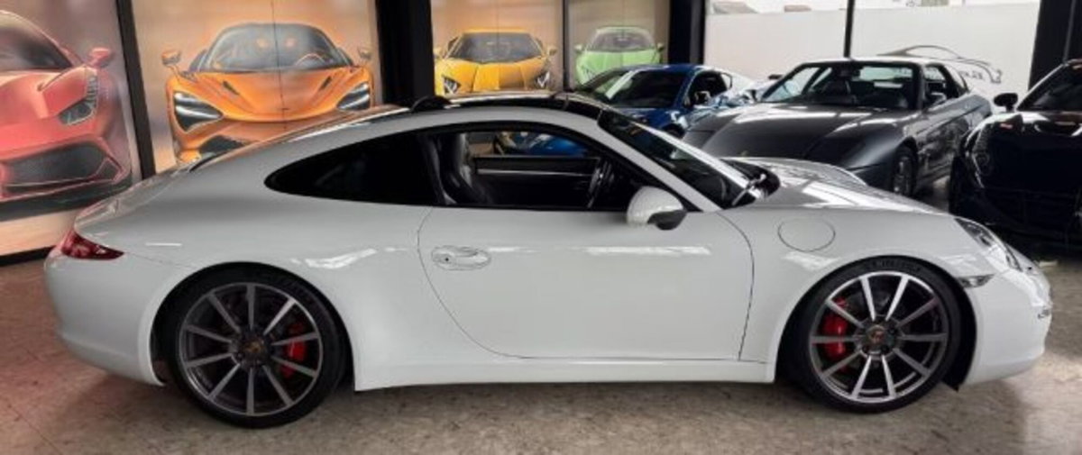 Porsche 911 Coupé 3.8 Carrera S (16)